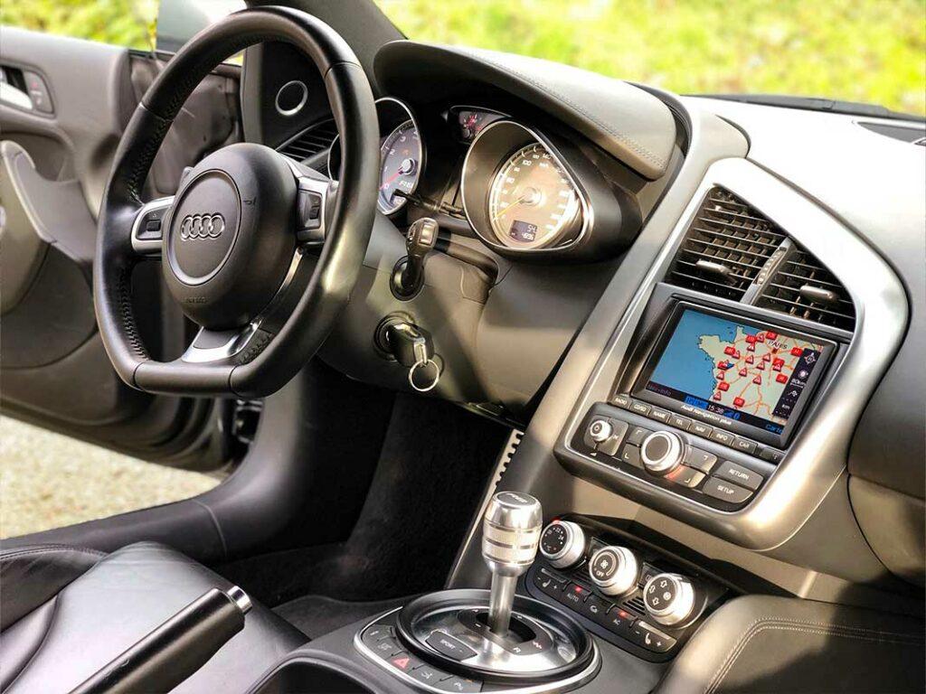 Audi R8 4.2 V8 Quattro R Tronic 6 Quintessence Automobiles 3