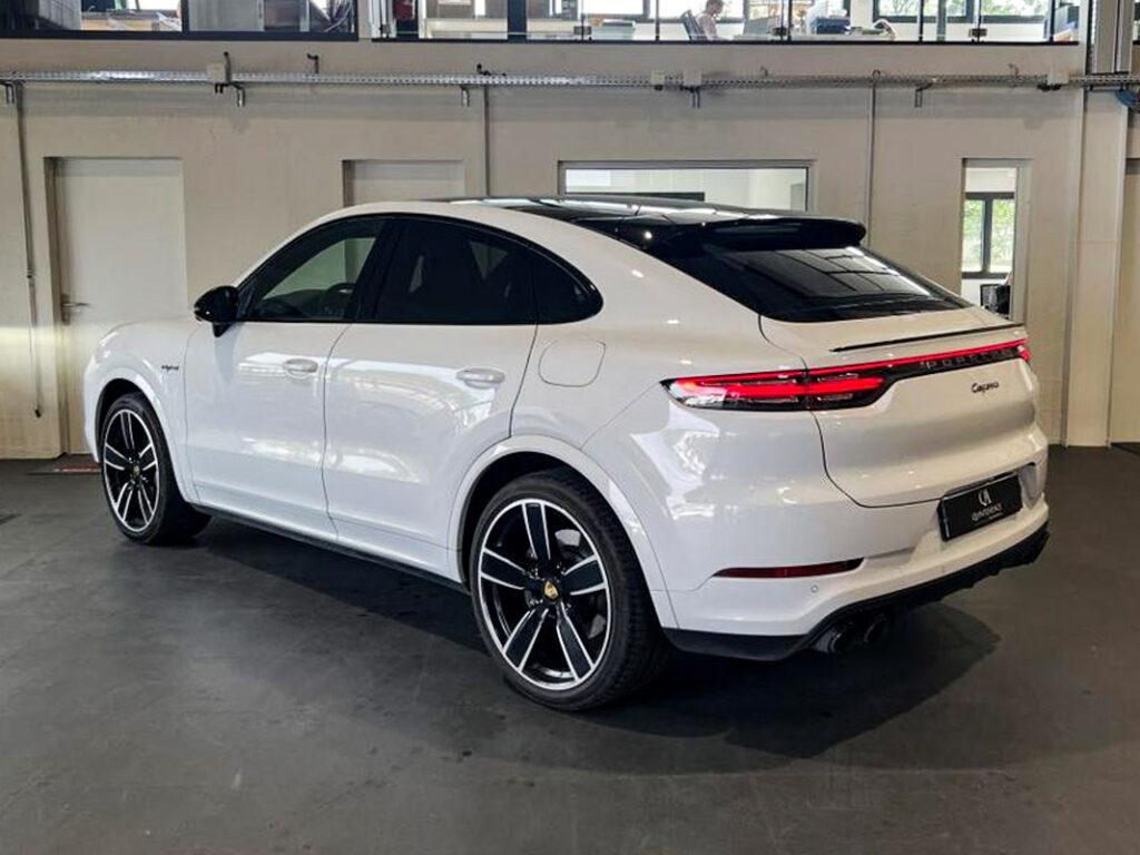 Porsche Cayenne Coupé E-Hybrid Quintessence Automobile