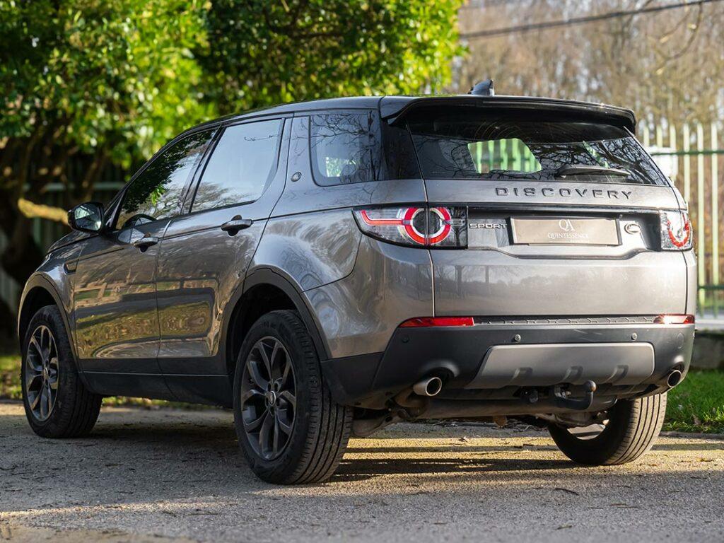 Land Rover Discovery Quintessence Automobiles 2